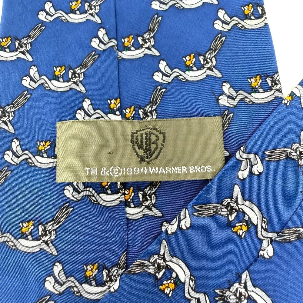 WARNER BROS 1994 Bugs Bunny Carrot Silk Tie Blue Looney Tunes Vintage